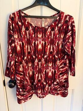 Casual Red Patterned Women’s Scoop Neck Top